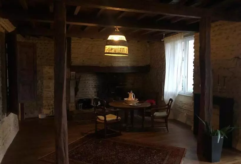 Aamiaismajoitus (B&B) Maison Piffou