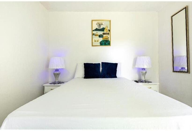 تختخواب و صبحانه The Aquaville Rush Apartment