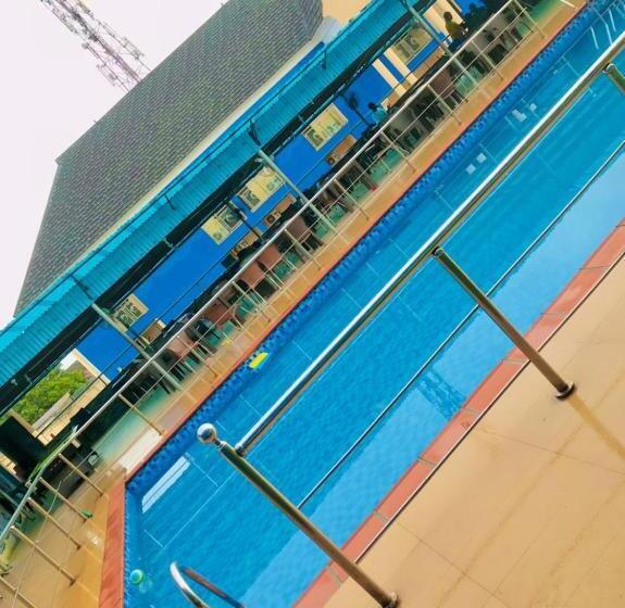 Harritom Hotel & Pool