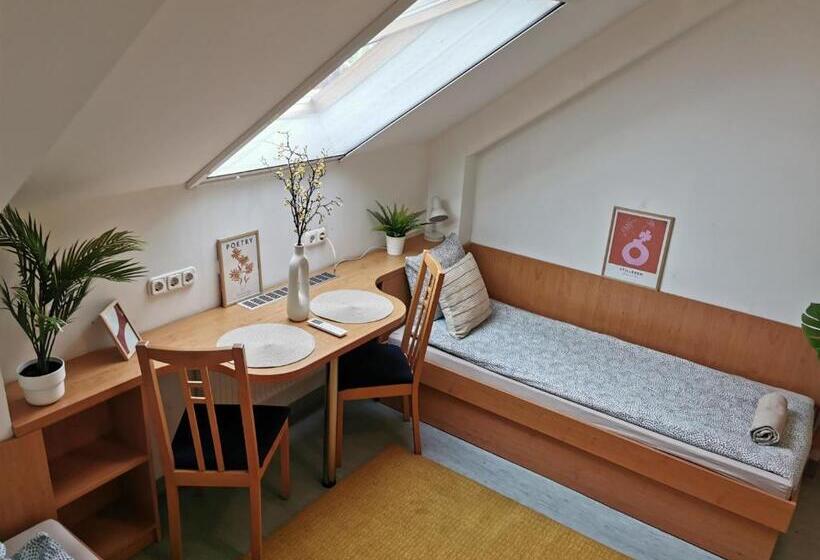 Híd Ifjúsági Szálló