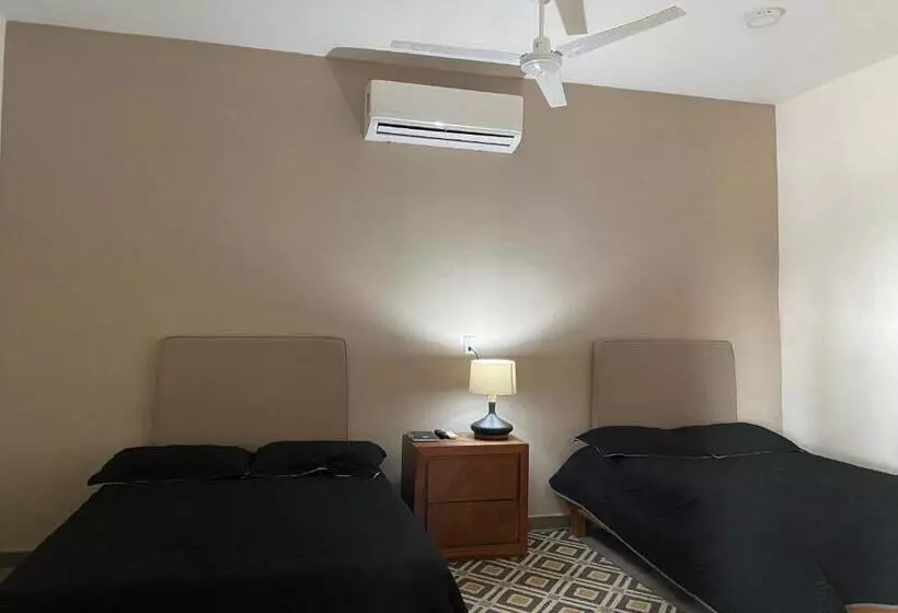 Hotelli Bungalows Punta Conejo