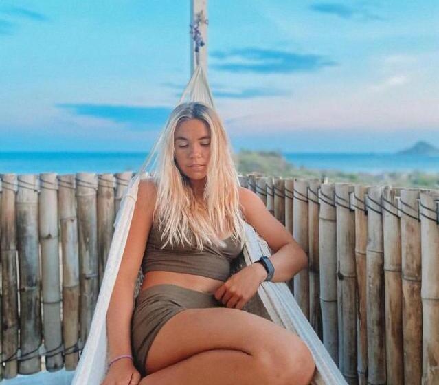 בית מלון כפרי Bungalows Punta Conejo