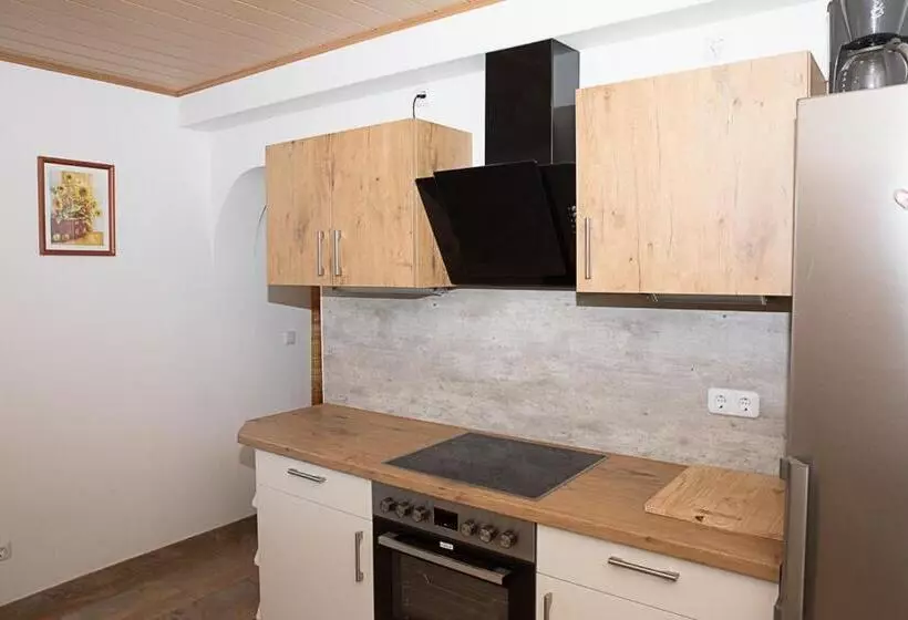 Hotelli Gästehaus Lorz