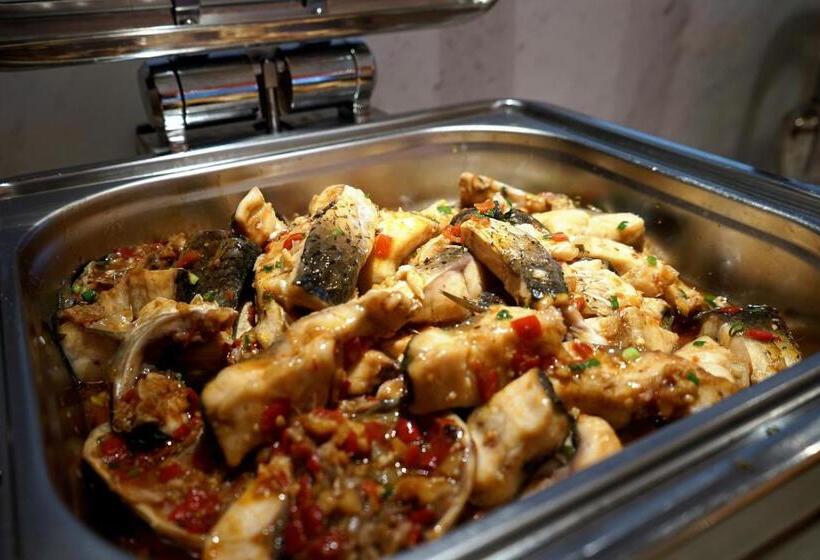 Отель Guangzhou Baiyun Airport Coco