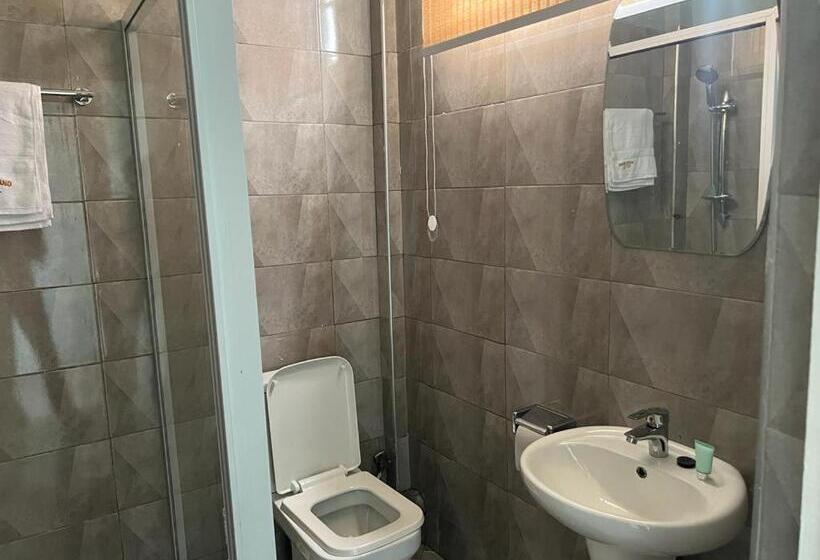 فندق Jackie Grand