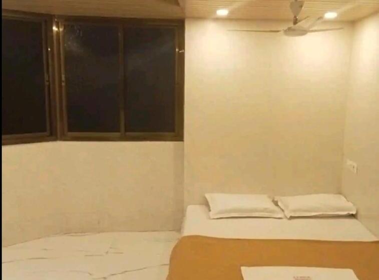 Hotell K K Royal Residency