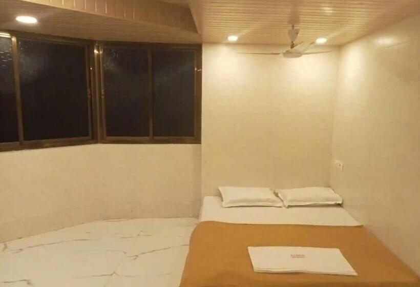 Hotell K K Royal Residency