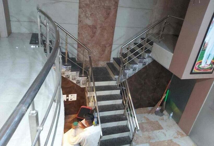 Hotell K K Royal Residency