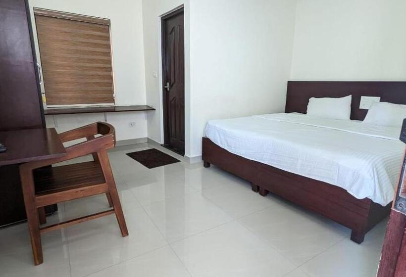 Hotelli Masterkey Properties Infopark Kochi