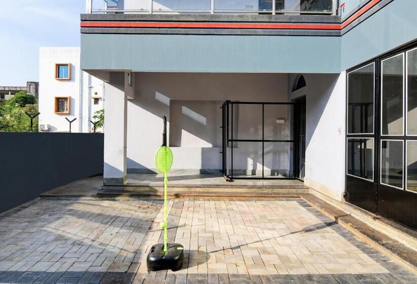 هتل O Neatflix &chill