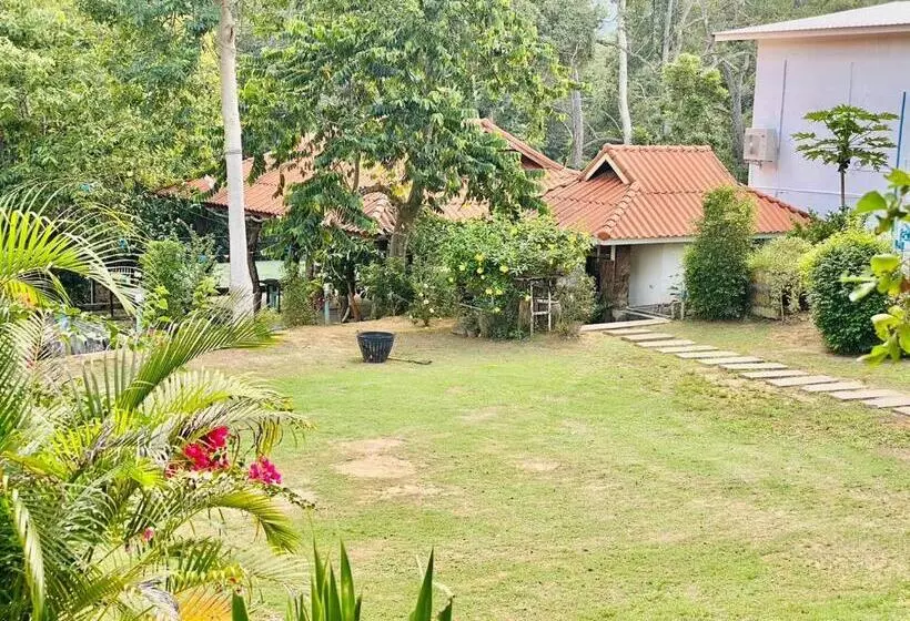 Hotelli Relax Camp Resort Kaeng Krachan