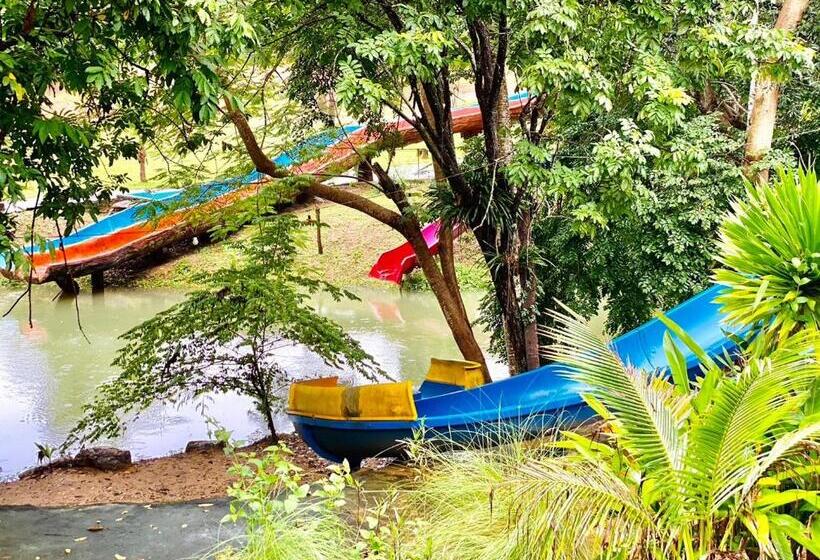 Hotelli Relax Camp Resort Kaeng Krachan