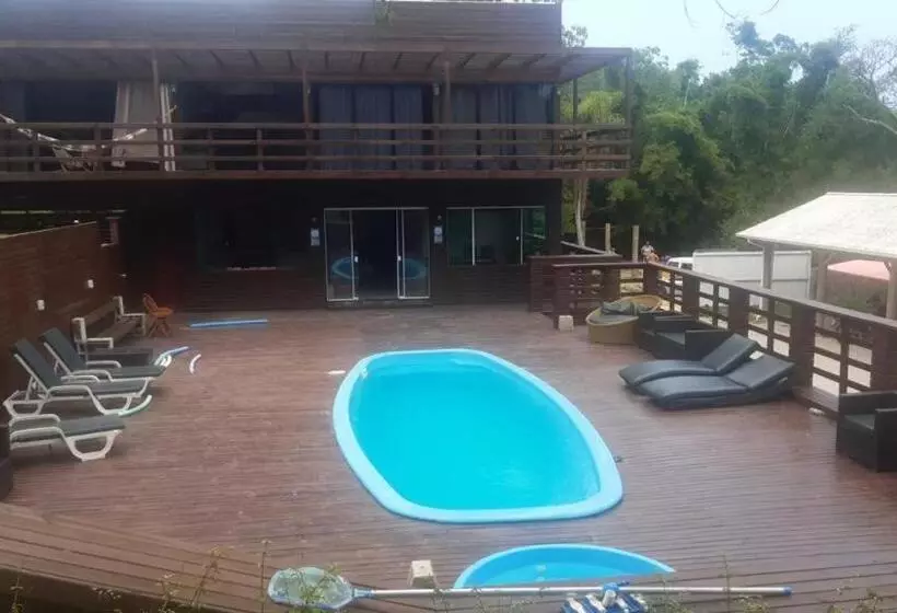 Hotelli Suite Farol Do Arvoredo