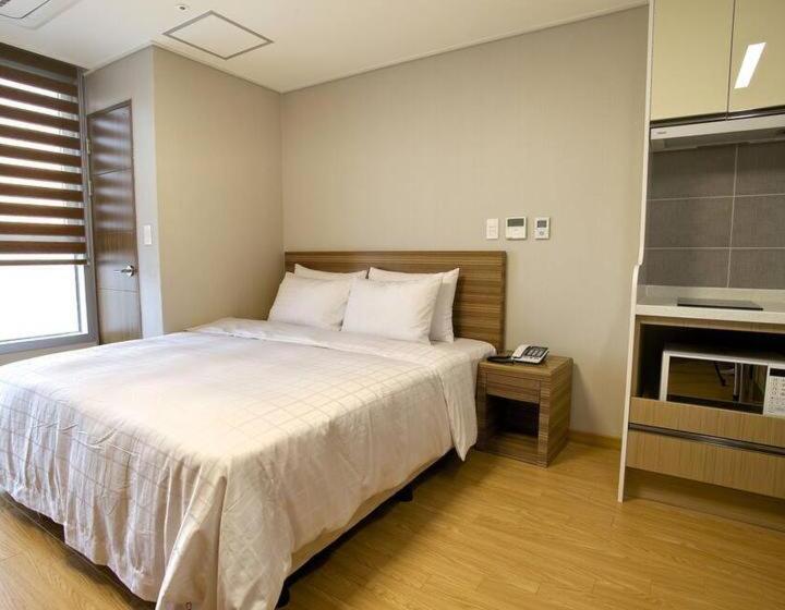 호텔 The Paradise Inn