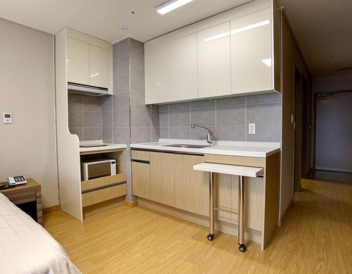 호텔 The Paradise Inn