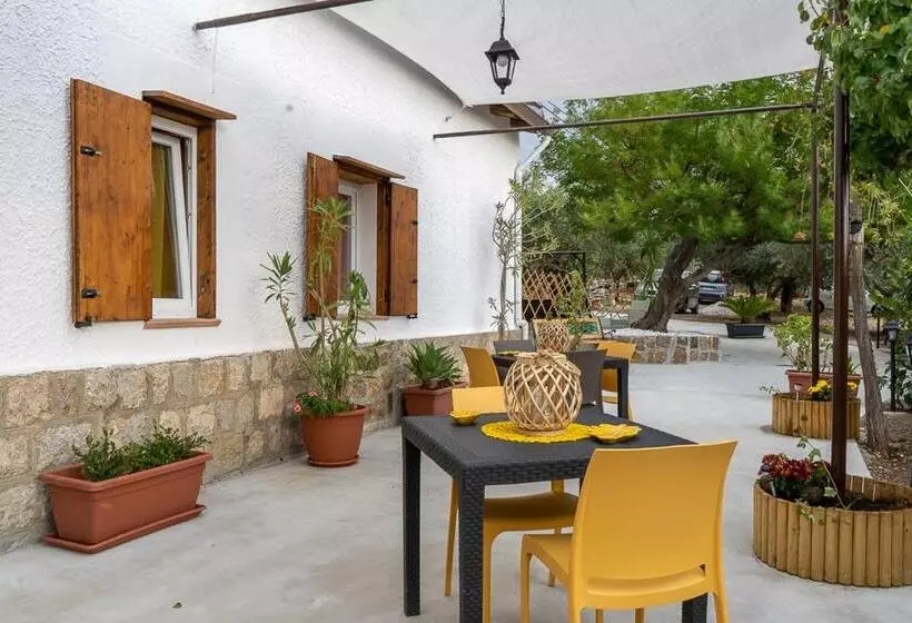 Majatalo Casa Vacanze Lachesi