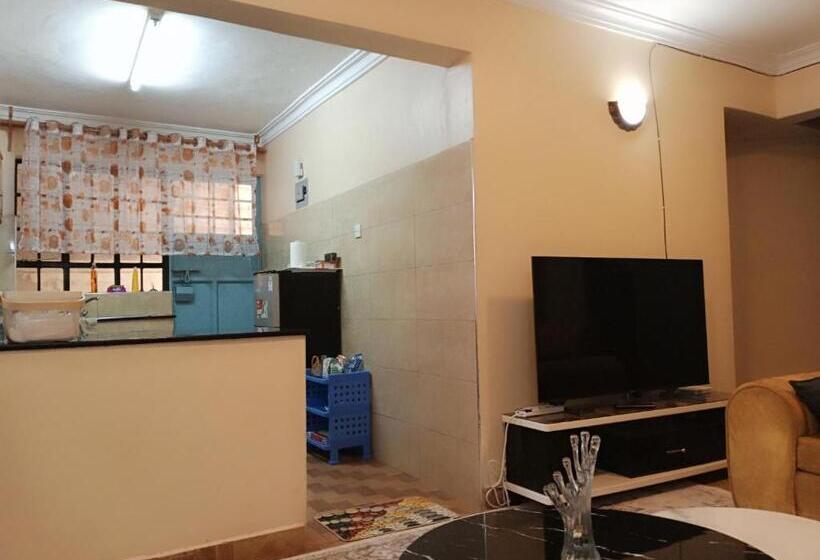 پانسیون Ceej S Airbnb