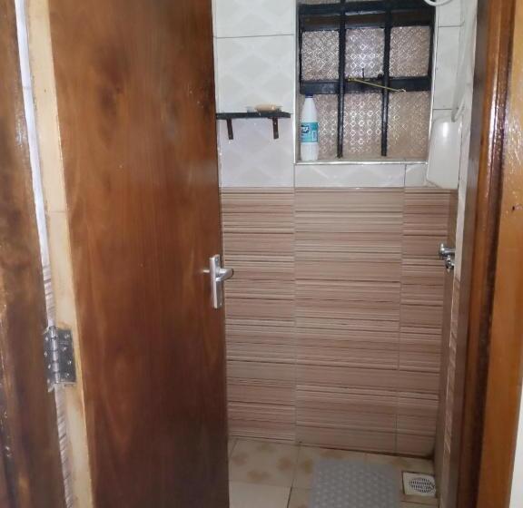 پانسیون Ceej S Airbnb