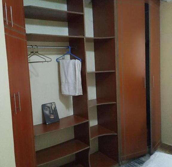 پانسیون Ceej S Airbnb