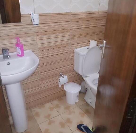 پانسیون Ceej S Airbnb