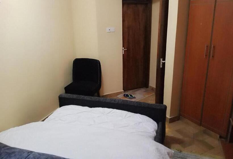 پانسیون Ceej S Airbnb