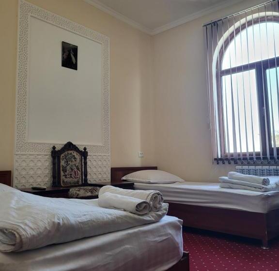 פנסיון Dili Orom