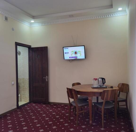 פנסיון Dili Orom