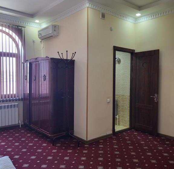 פנסיון Dili Orom