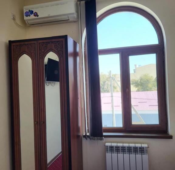 פנסיון Dili Orom