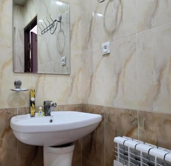 פנסיון Dili Orom