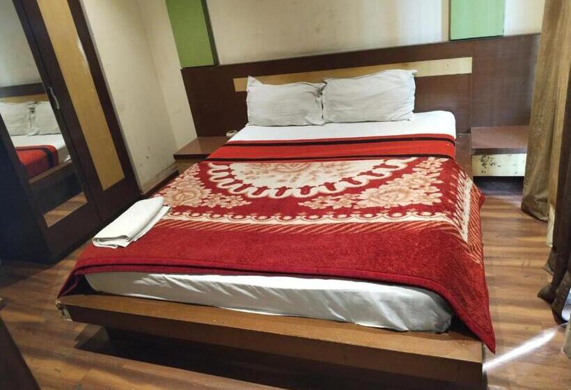 Majatalo Estello Guest House