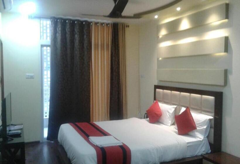 Majatalo Estello Guest House