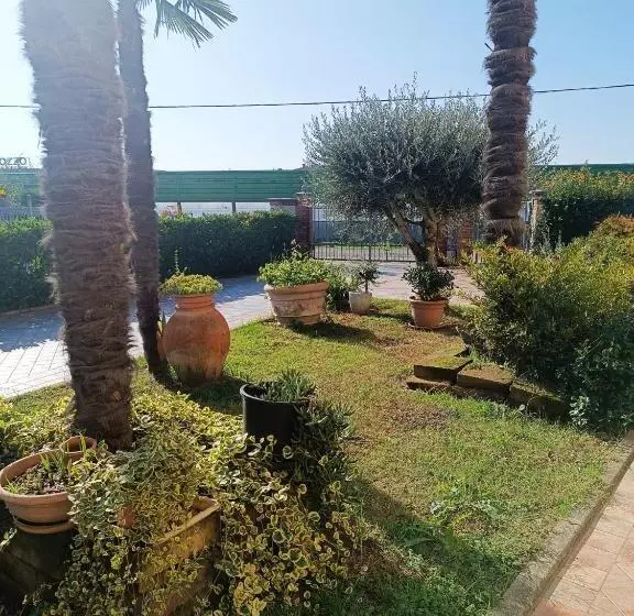 Aamiaismajoitus (B&B) La Casetta Di Ugo