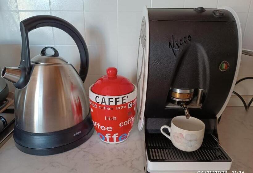 مبيت وإفطار La Casetta Di Ugo