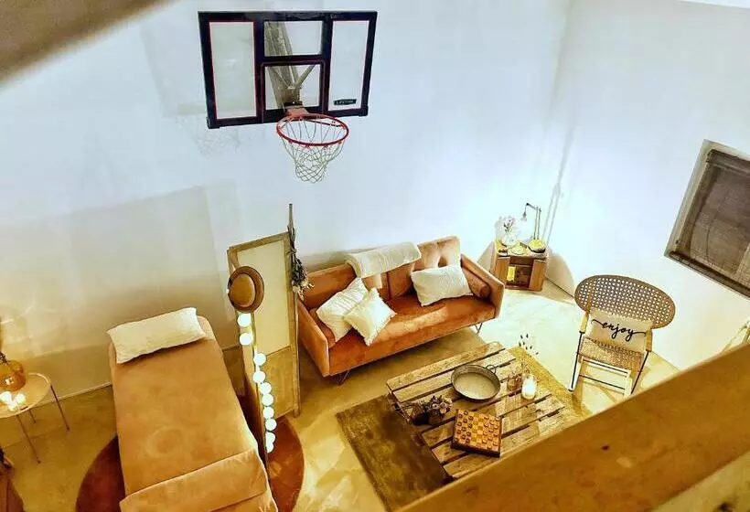 Aamiaismajoitus (B&B) Loft Chambre Atypique
