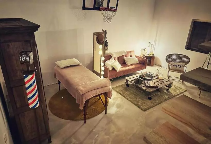 Aamiaismajoitus (B&B) Loft Chambre Atypique