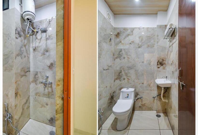 Hôtel Super Collection O Iconic Stay