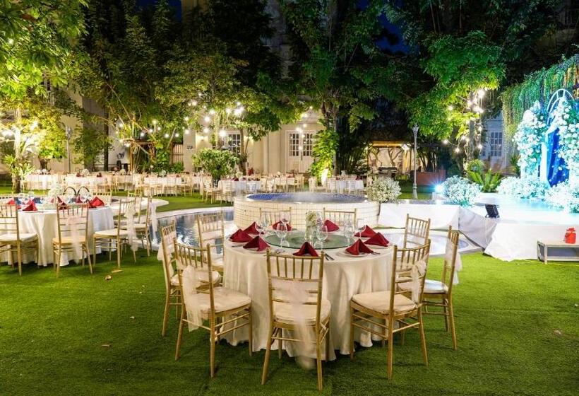 Hidden Mansions Saigon Resort