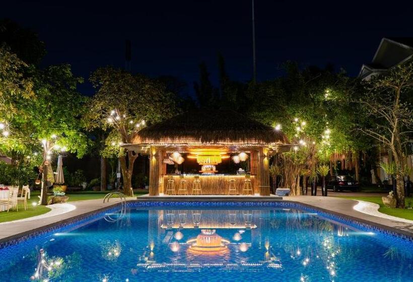 Hidden Mansions Saigon Resort