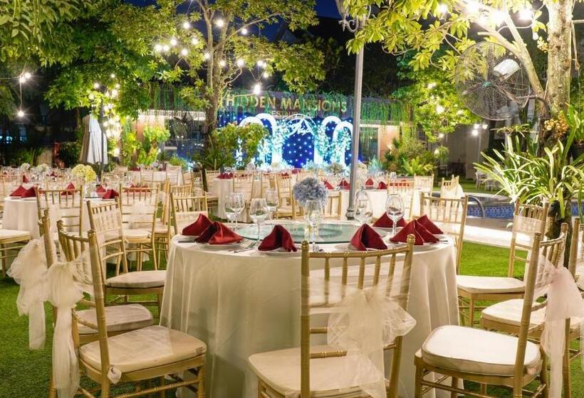 Hidden Mansions Saigon Resort