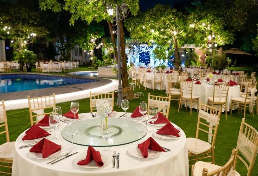 Hidden Mansions Saigon Resort