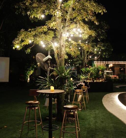 Hidden Mansions Saigon Resort