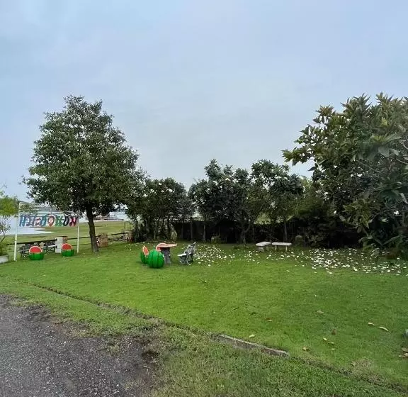 Hotelli แป๊ะชวนชิมรีสอร์ท สาขา 2