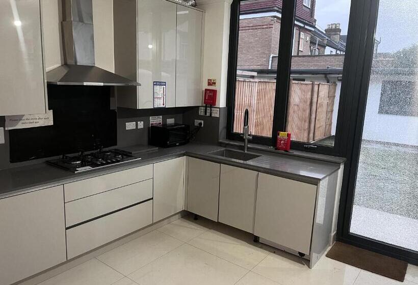 호텔 Apex Luxuries