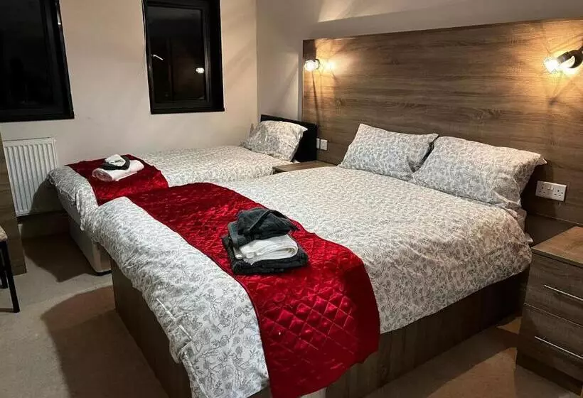 هتل Apex Luxuries