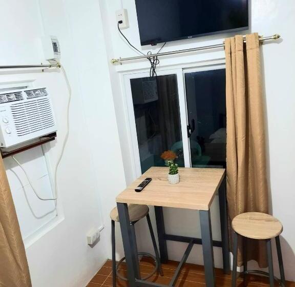 Hotel a Capsule Studio Type Unit Host Homes Apitong