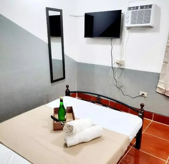 カプセルホテル Studio Type Unit   Host Homes Apitong