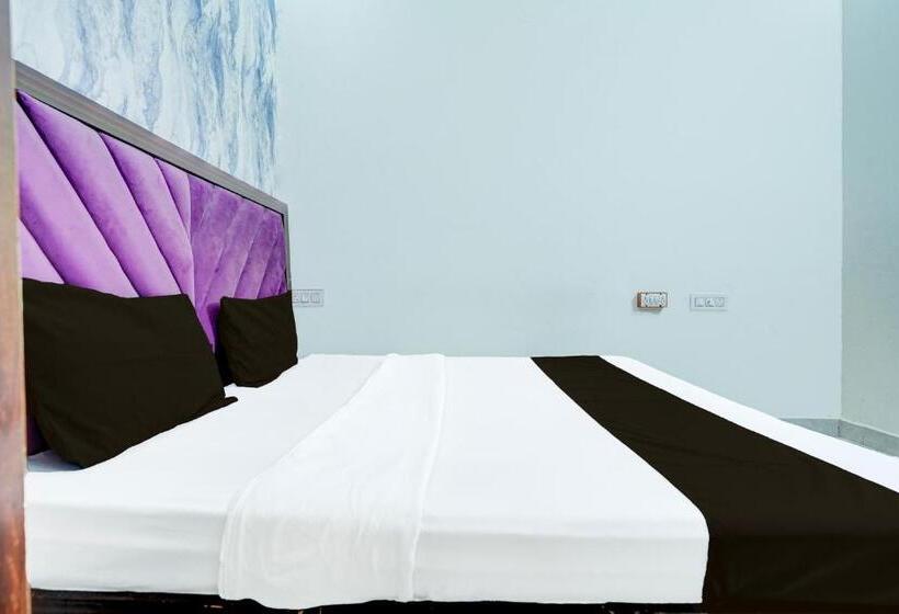 هتل O Golden Roof