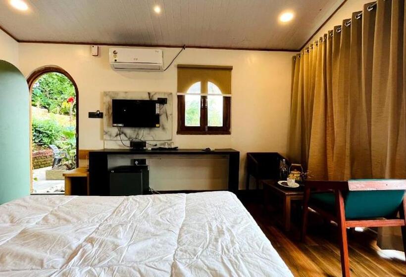 בית מלון כפרי Lotus Lakeshore Homes