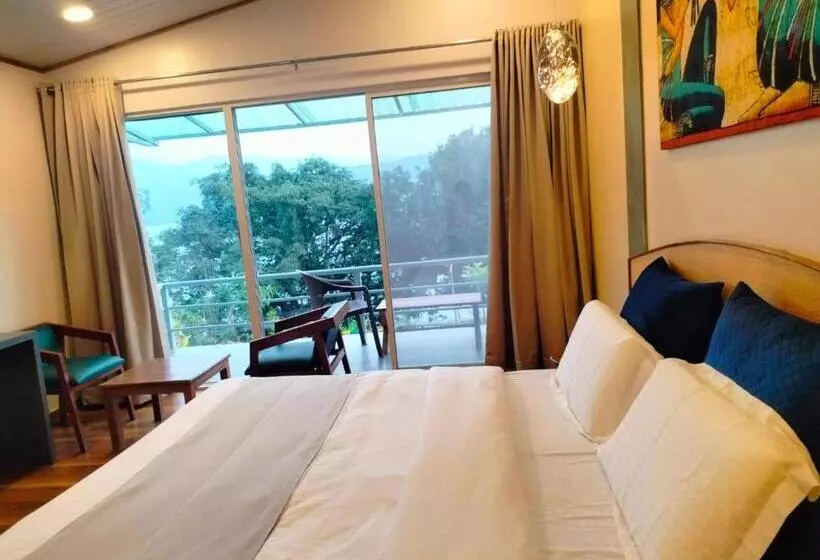 Hotelli Lotus Lakeshore Homes